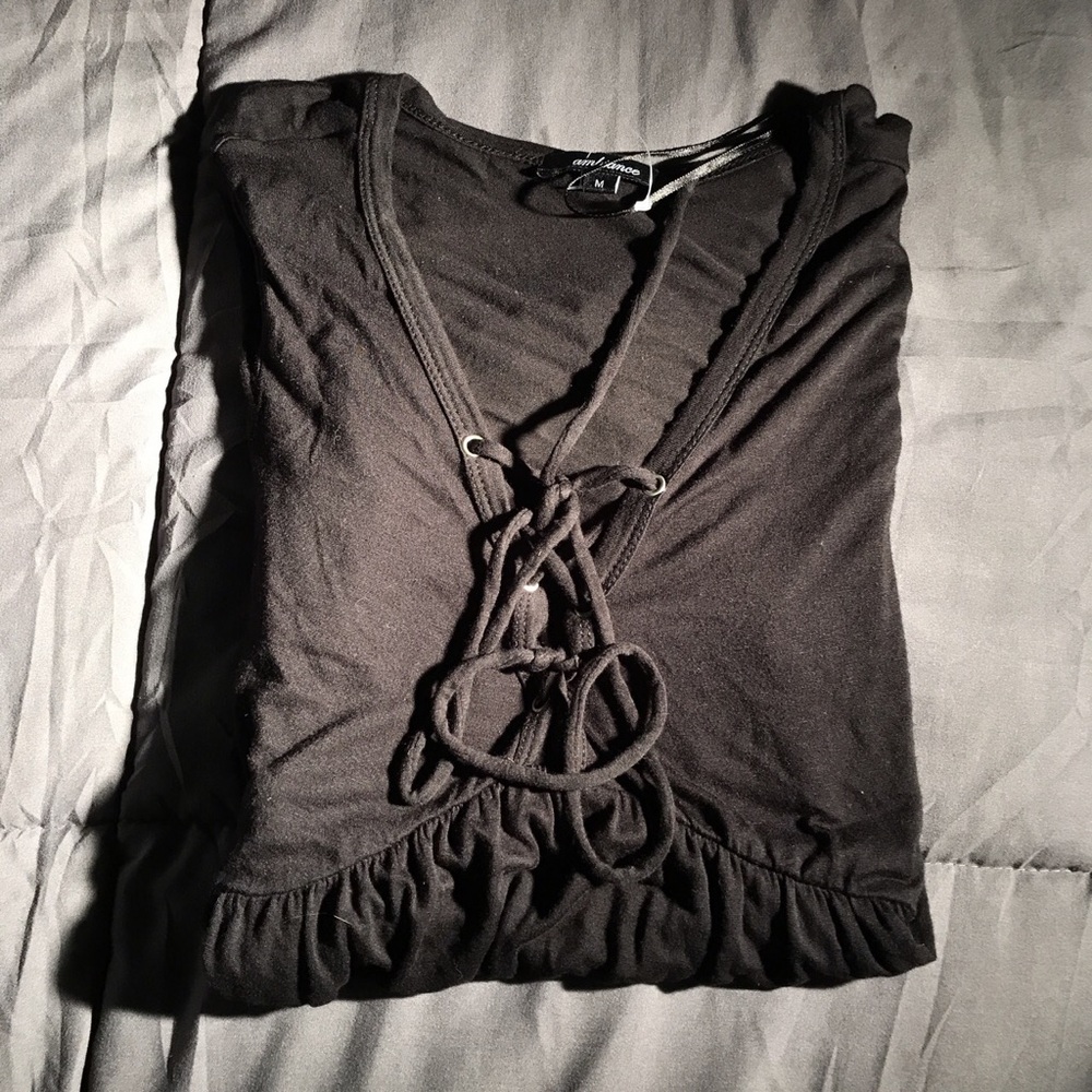 Black t shirt